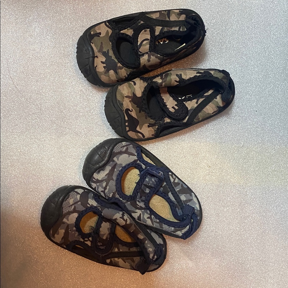 2 pairs of blue and black, brown and beige water shoes